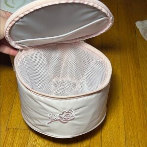 NWT Elegant Pink Travel Bag